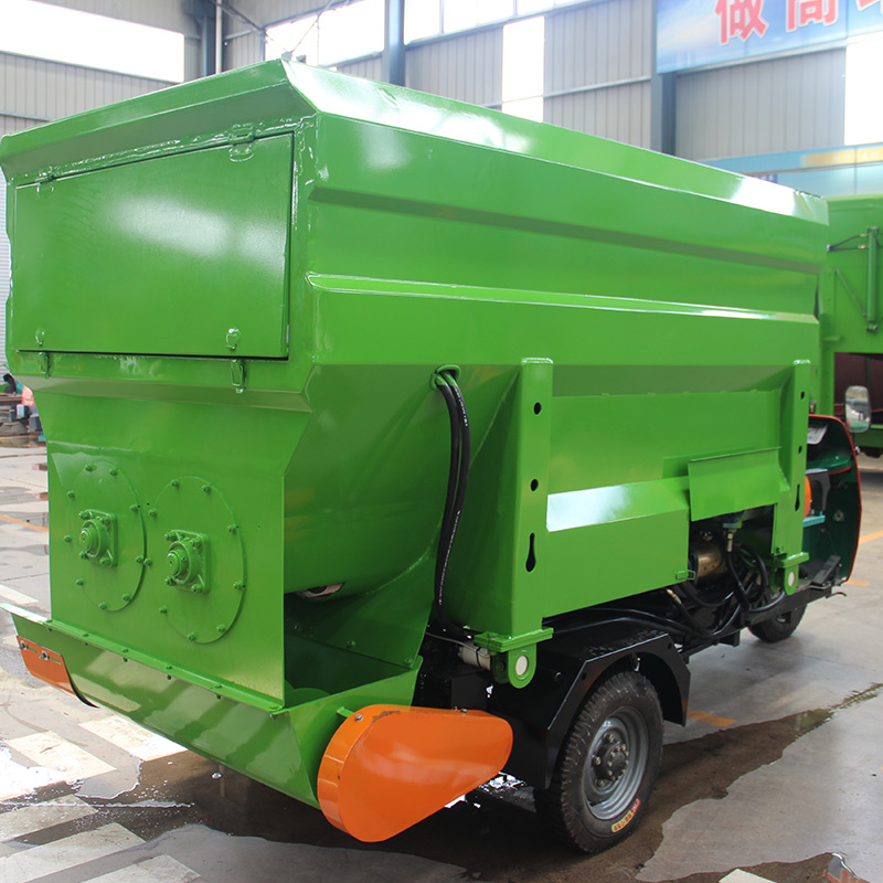Camion épandeur électrique de 3 m³