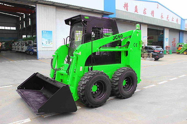 स्किड स्टीयर लोडर