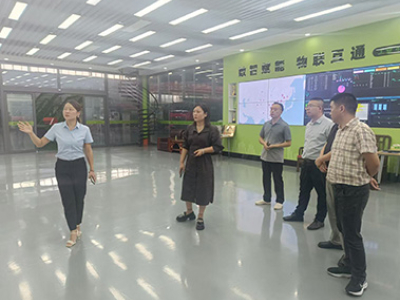 On September 14th, Sichuan customers came to visit the company