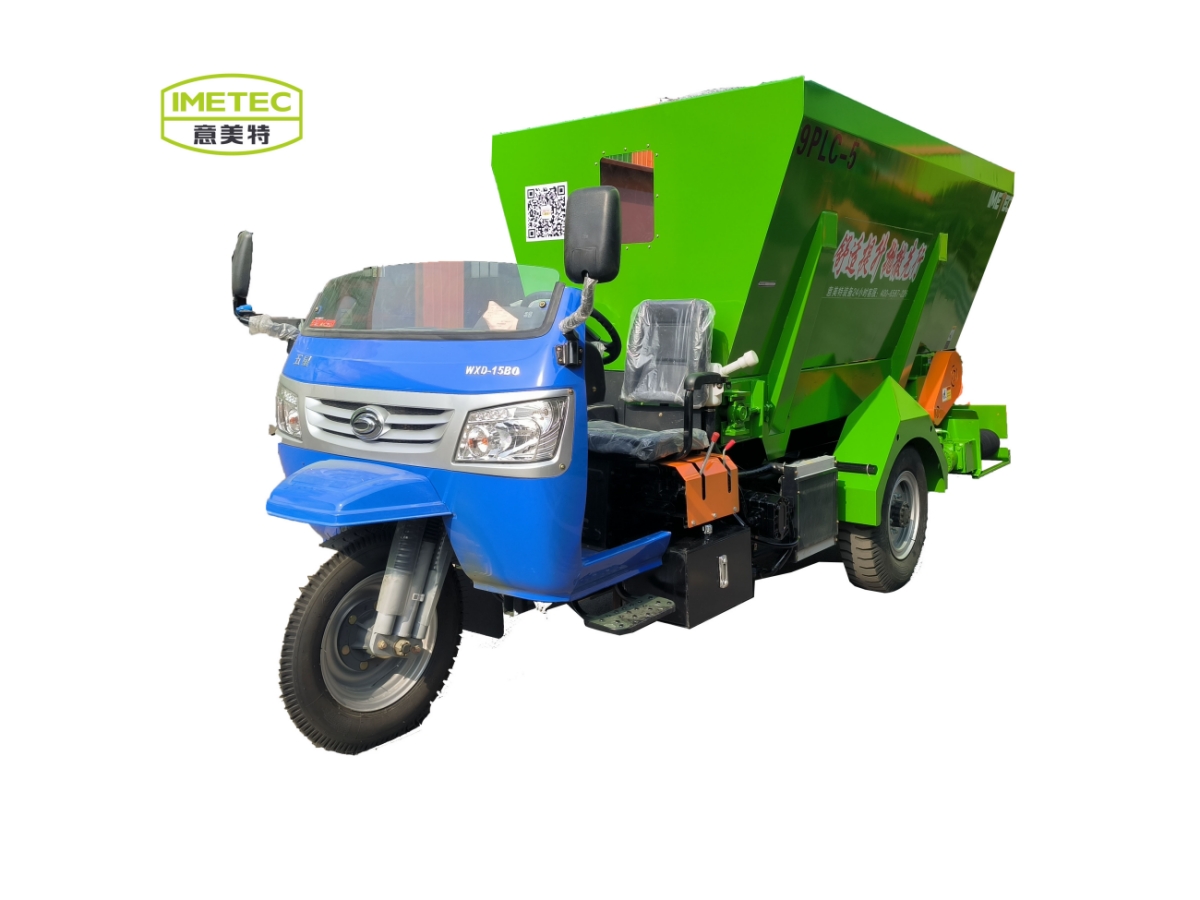 Sawdust Spreader