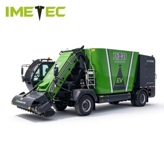 Self-propelled TMR Feed Mixer